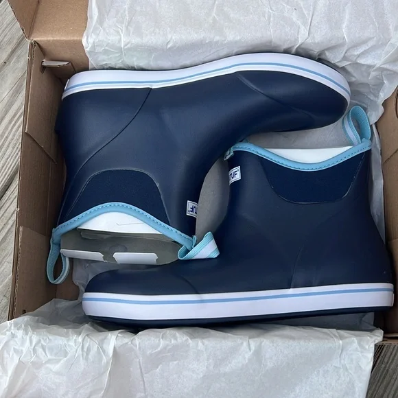 Women’s XtraTuf Deck Boot size 11 NEVER WORN - Picture 5 of 12